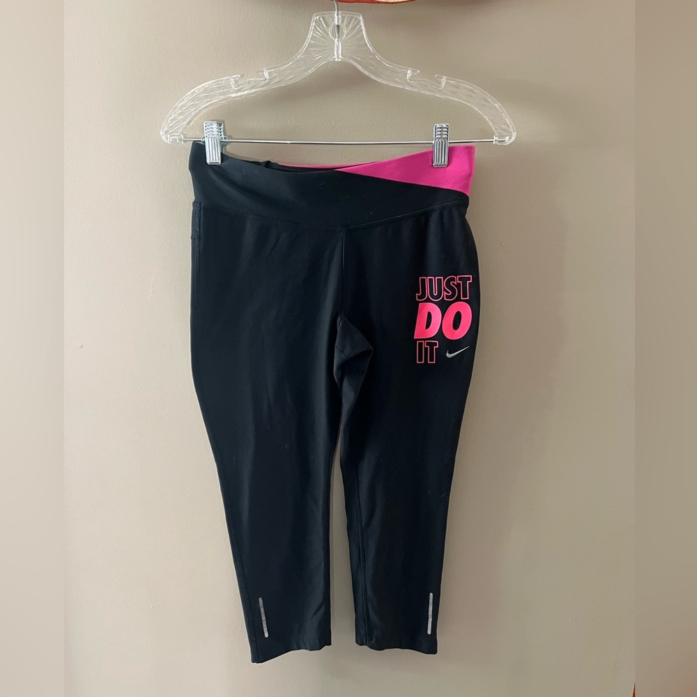 NIKE Black and Pink “Just Do It” Capri Running Leggings